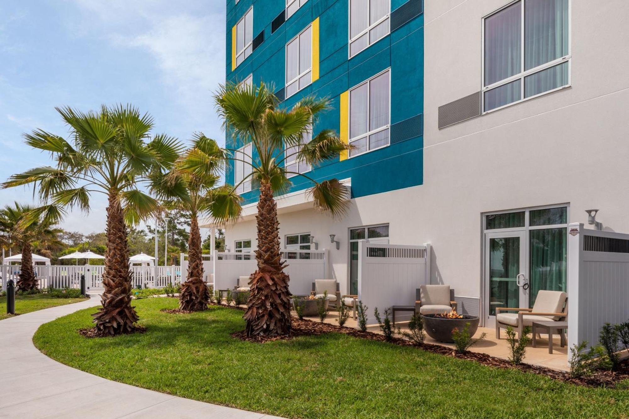 Courtyard By Marriott Titusville Kennedy Space Center ภายนอก รูปภาพ